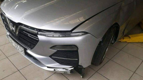 Thay thước lái ô tô VinFast bằng giá của một chiếc xe khác là do đại lý báo nhầm!