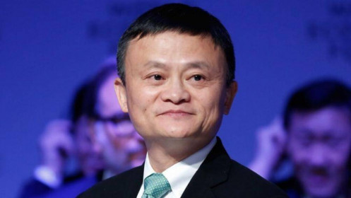 Đóng cửa gian hàng online thuê người mẫu giả Jack Ma