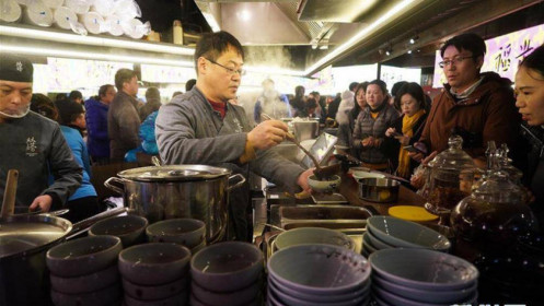 Trung Quốc "rúng động", không thể tin nổi: Tỉnh 80 triệu dân tuyên bố có... 17 người nghèo