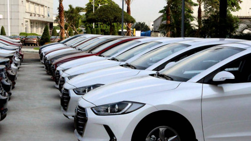 15 ngày đầu tháng 1 nhập hơn 2.300 ô tô