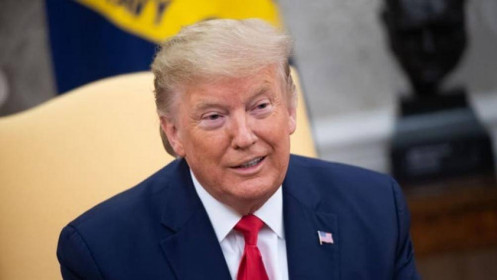 Tổng thống Trump thở phào trong phiên tòa luận tội
