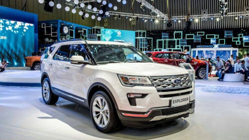 Ford Explorer bất ngờ giảm giá 269 triệu đồng, giá lần đầu xuống dưới 2 tỷ đồng
