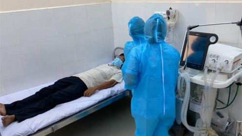 2 bệnh nhân COVID-19 người Anh đã được Việt Nam điều trị khỏi bệnh, 8 người khác âm tính lần 1