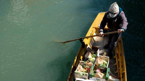 Số ca tử vong ở Italy vượt 7.500, lo ngại dịch lan về miền Nam