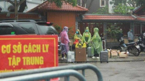 Cách ly người đến từ Hà Nội và TP.HCM: Có dấu hiệu lạm quyền và trái luật