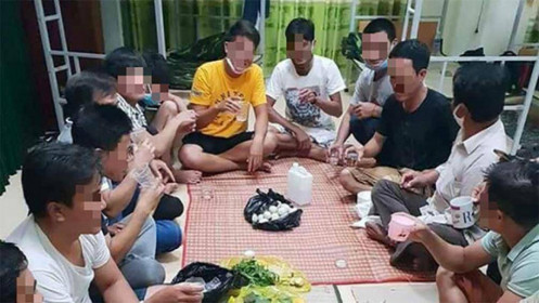 Tụ tập ăn nhậu ngày cách ly: Vi phạm gì, xử lý ra sao?
