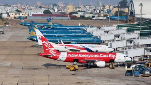 Cục Hàng không 'tuýt còi' các hãng mở bán vé bay sau 15.4