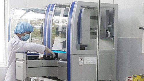 Đến lượt Thái Bình đàm phán giảm giá máy xét nghiệm