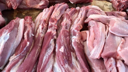 Giá thịt lợn tăng cao kỷ lục và có nguy cơ tăng tiếp