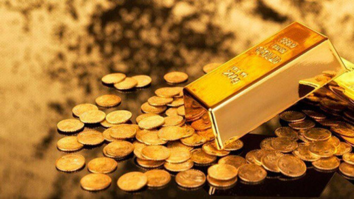 Giá vàng trong nước và thế giới diễn biến ngược chiều