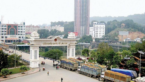 Xuất khẩu nông sản qua cửa khẩu Lào Cai vẫn tăng mạnh