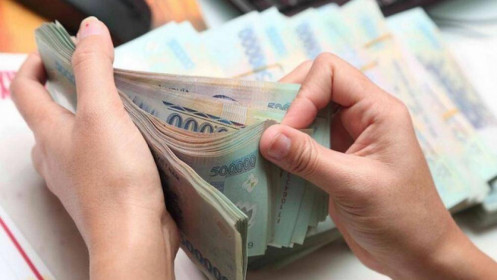 Một loạt 'đại gia' ngân hàng hạ lãi suất huy động tiết kiệm