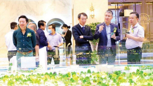 Thị trường bất động sản 2021 vẫn tiềm ẩn không ít điều khó lường