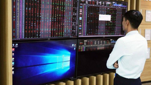VN-Index giảm hơn 21 điểm, cổ phiếu bất động sản lại “nằm sàn” hàng loạt