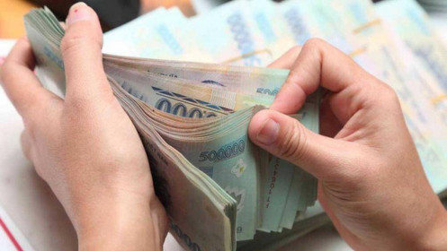 Kích vay tiêu dùng để hạn chế ‘tín dụng đen’