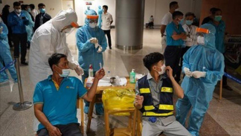 Thêm 4 ca mắc COVID-19 trong cộng đồng là nhân viên sân bay Tân Sơn Nhất