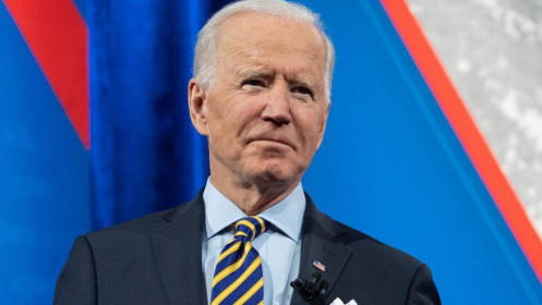 Biden gánh áp lực 'siết gọng kìm' Trung Quốc từ Trump