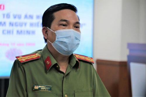 Khởi tố nam tiếp viên hàng không về tội lây lan COVID-19