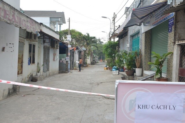 Bộ trưởng Y tế đề nghị xem xét giãn cách xã hội đối với TPHCM