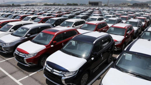 Nhập khẩu ô tô bất ngờ tăng vọt trong tháng 3