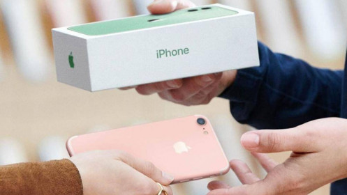 Apple chi thêm tiền để mua lại các mẫu iPhone cũ