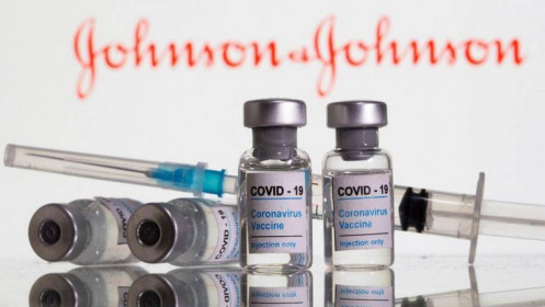 Vaccine Covid-19 của Johnson & Johnson gây phản ứng cho người tiêm ở Mỹ