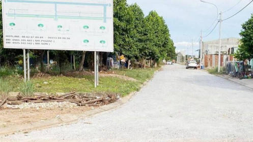 Khu dân cư giao đất không đấu giá bị ‘tuýt còi’, dân mua nhà 4 năm chưa có sổ