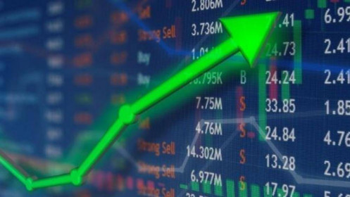 Giao dịch chứng khoán chiều 26/5: Cổ phiếu vua thể hiện sức mạnh, VN-Index lên đỉnh mới