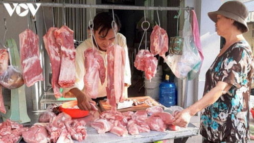 Giá lợn mới nhất, Giá lợn hơi giảm sâu, giá thịt lợn tới tay người tiêu dùng vẫn giảm nhỏ giọt