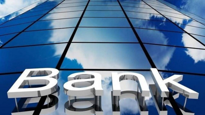 P/E, P/B gấp 2 – 3 lần các nhà băng trong khu vực, cổ phiếu ngân hàng Việt Nam đang được định giá quá cao?