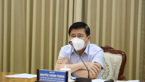 NÓNG: TP.HCM tiếp tục giãn cách xã hội thêm 2 tuần