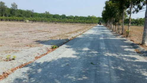 Bất động sản cắt lỗ sâu, nhà đầu tư vẫn không muốn bắt đáy