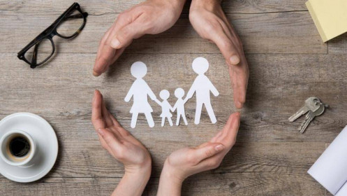 Trong khi các ngành đều đang chao đảo vì dịch thì bảo hiểm vẫn “ăn nên làm ra”