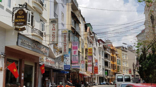 Khách sạn phá sản hàng loạt