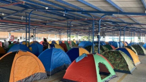 '3 tại chỗ': Quy định quá gấp, doanh nghiệp không kịp trở tay