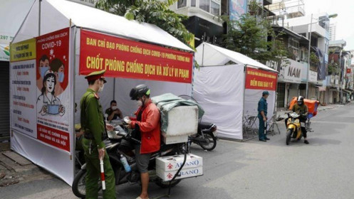 Người nhà bệnh nhân tại Bệnh viện Đa khoa Đống Đa dương tính, Hà Nội có thêm 18 ca