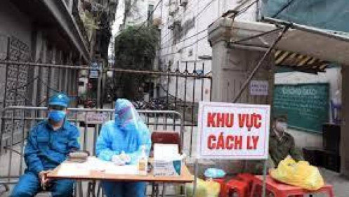 Tối 8/8 Hà Nội thêm 13 ca mới. Chỉ một ngày bị sốt, người phụ nữ phát hiện dương tính SARS-CoV-2