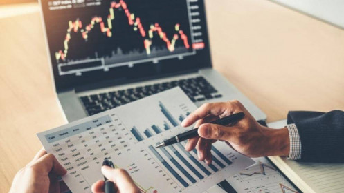 Năm câu hỏi phải nhớ trong đầu tư chứng khoán