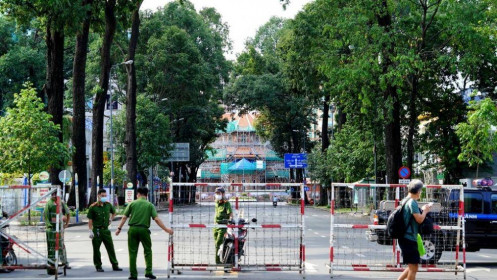 TP.HCM sẽ giãn cách thêm 1 tháng