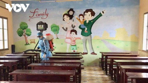 Một số địa phương học sinh tựu trường đúng kế hoạch, Hà Tĩnh và Nghệ An lùi thời gian