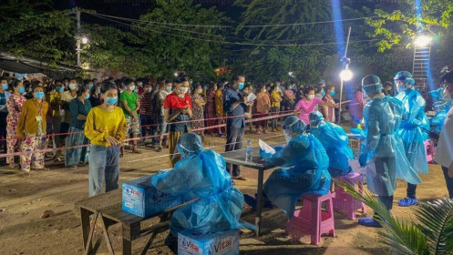 Tối 24/8: Thêm 10.811 ca COVID-19, TP Hồ Chí Minh và Bình Dương đã có đến 8.255 ca