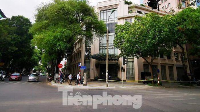 Bộ Công Thương tạm thời bị phong tỏa do nhiều cán bộ liên quan ca mắc COVID-19