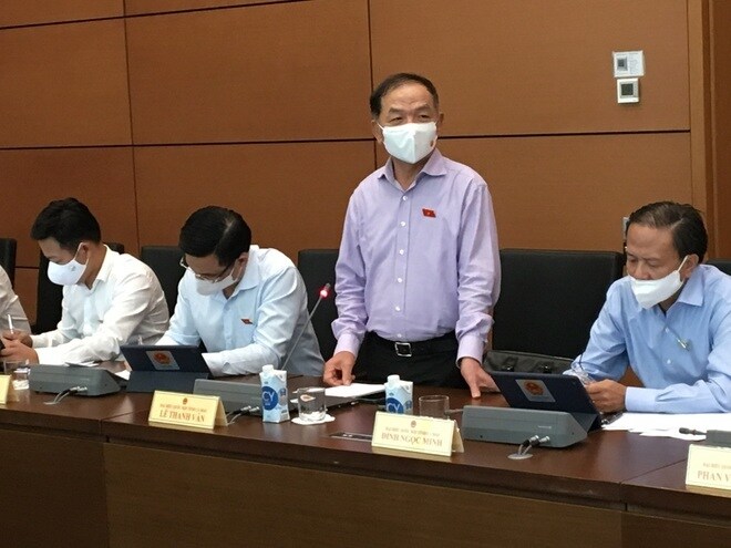 Đại biểu Quốc hội đề xuất ban bố tình trạng khẩn cấp về dịch bệnh