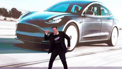 Giải mã thành công của Tesla trong một năm nhiều thử thách của ngành sản xuất ô tô