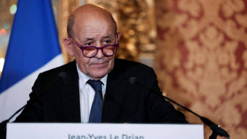 Ngoại trưởng Pháp: "Chúng tôi không tham gia cuộc chiến chống lại Nga"