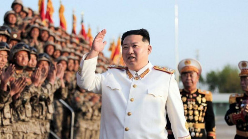 Ông Kim Jong-un cảnh báo tấn công phủ đầu bằng vũ khí hạt nhân