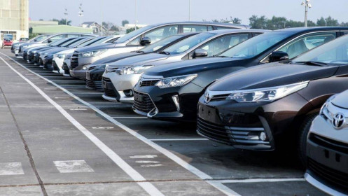Gần 37.000 ô tô nhập khẩu nguyên chiếc trong 4 tháng đầu năm