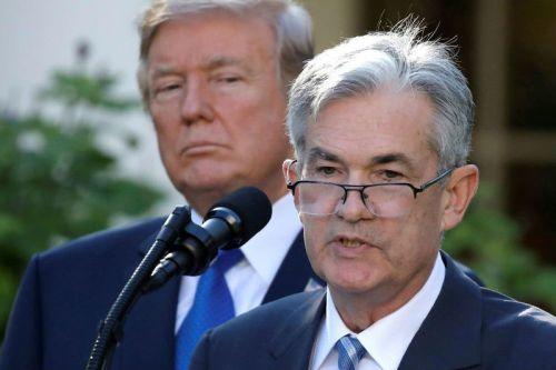 Chủ tịch Fed nói lời khó nghe, lợi thế bất ngờ cho TT Donald Trump