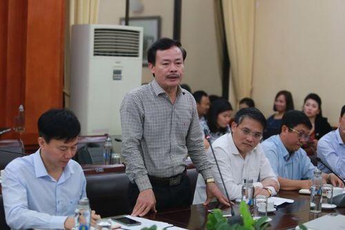 Thịt lợn tăng giá là có biểu hiện "găm hàng, thổi giá"