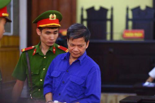 Gian lận thi cử Sơn La: Đề nghị truy tố 1 phụ huynh tội đưa hối lộ